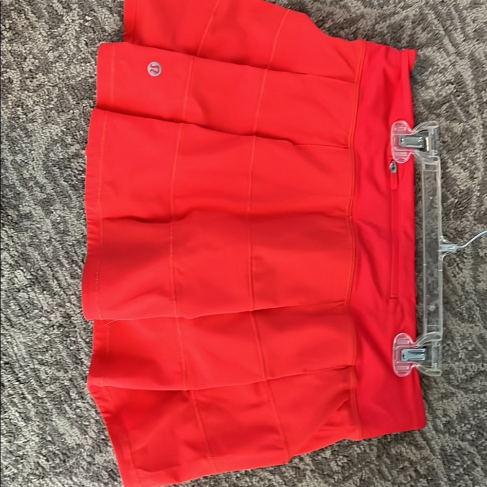 Size 6 red lululemon skirt